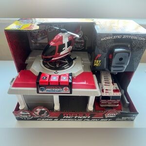 Maxx Action Fire & Rescue Garage Playset Firetruck, Helicopter.